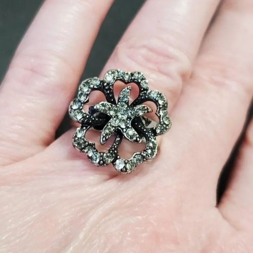 Silver tone shamrock starfish ring